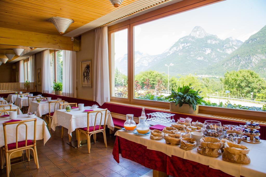 Albergo Benito Ponte nellʼAlpi Exteriér fotografie