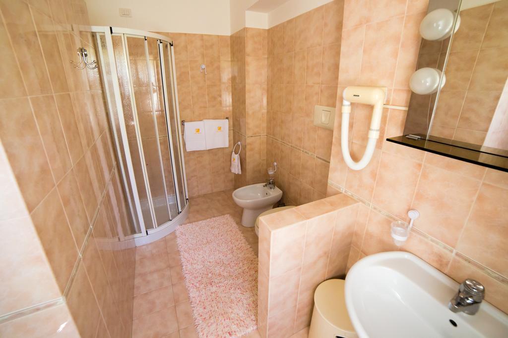 Albergo Benito Ponte nellʼAlpi Exteriér fotografie